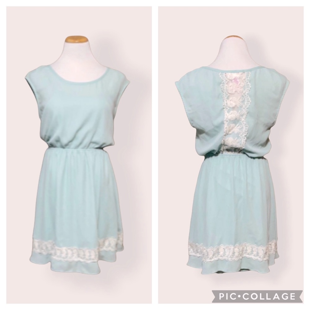 NWT Candie’s Mini Dress | S